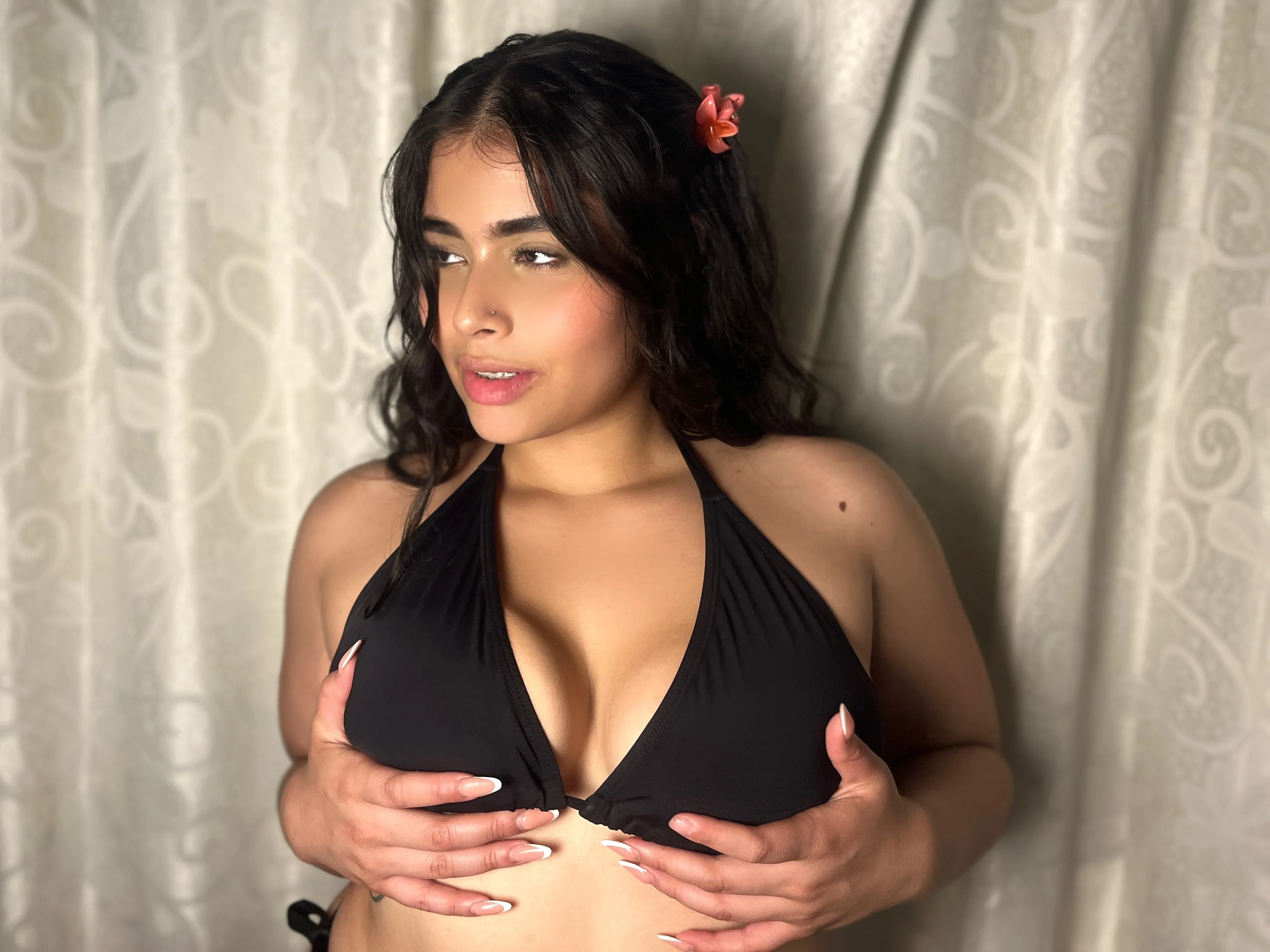 Live sex webcam photo for DakotaQuiin #8268908