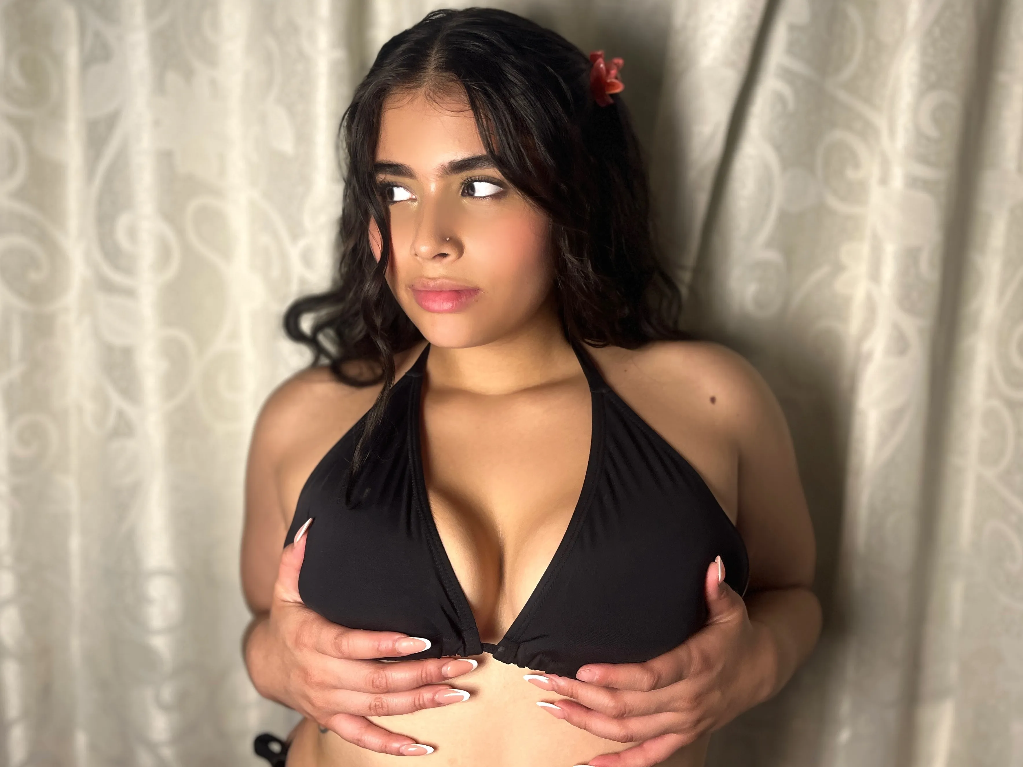 Live sex webcam photo for DakotaQuiin #8268914