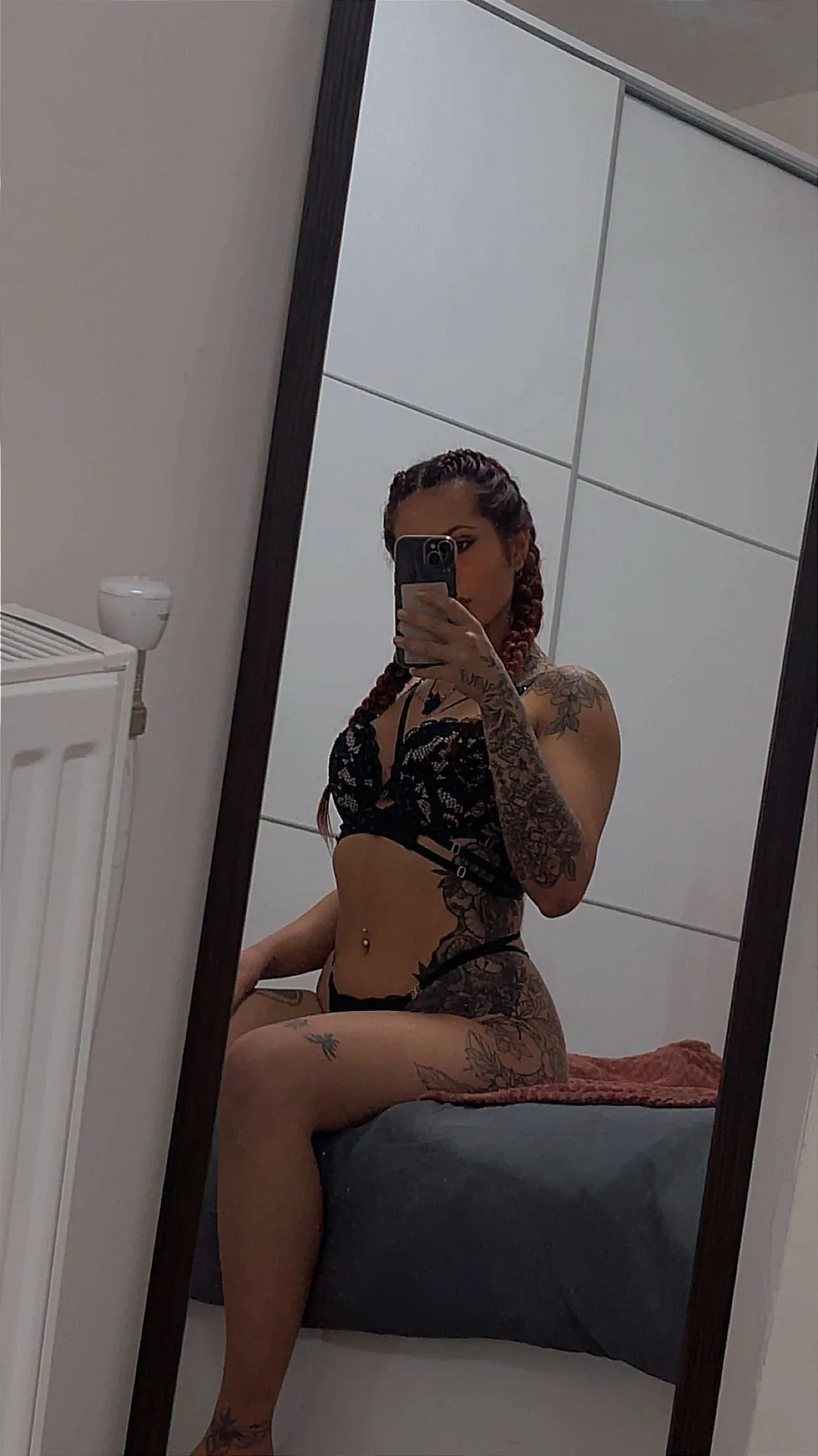 Live sex webcam photo for AaliyahRaexo #8261326