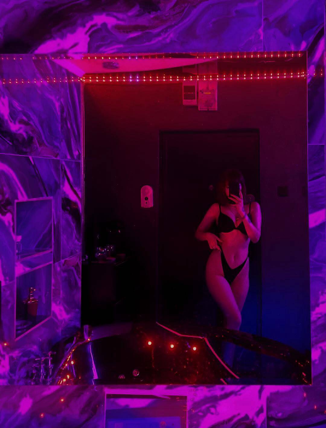 Live sex webcam photo for BLAIR_LEVINE #8661051
