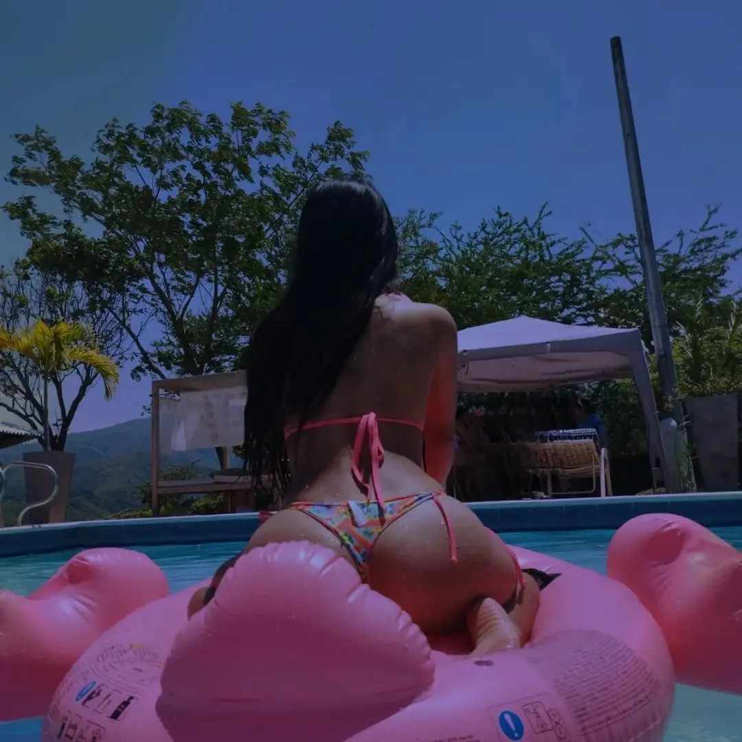 Live sex webcam photo for SherryHarding #8199346