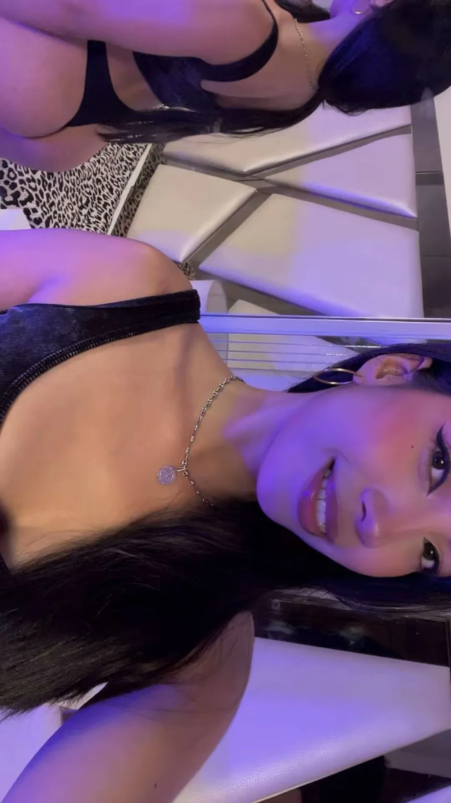 Live sex webcam photo for SherryHarding #8223622