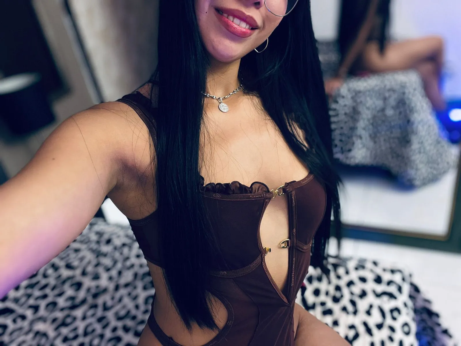 Live sex webcam photo for SherryHarding #8307810