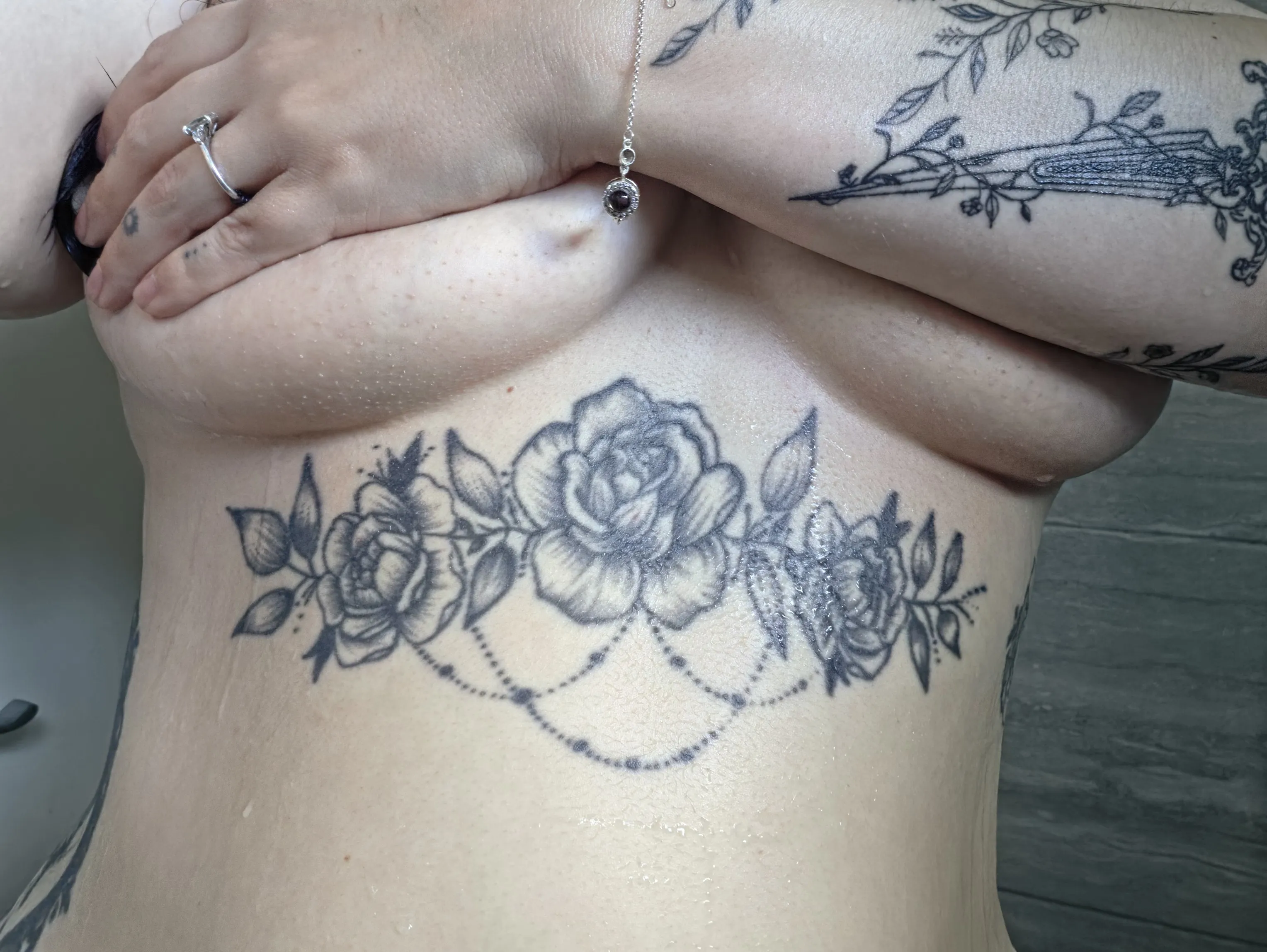 Live sex webcam photo for Gothiccbxby #8696205