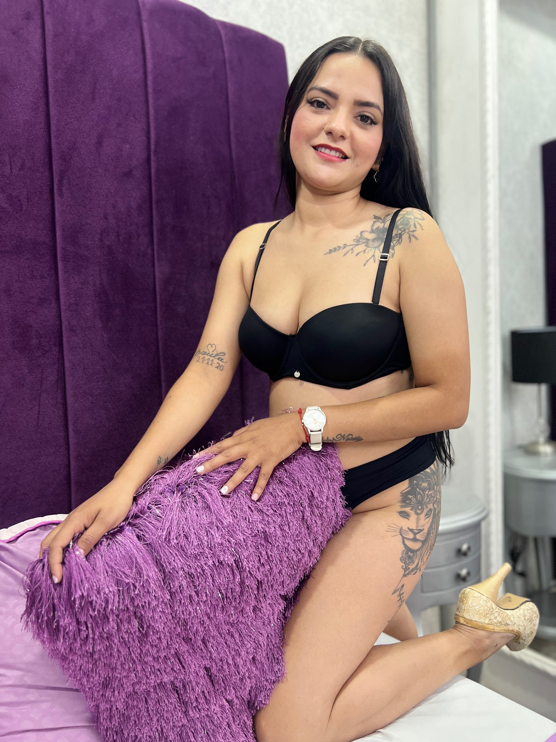 Live sex webcam photo for KatheCollinss #8612147