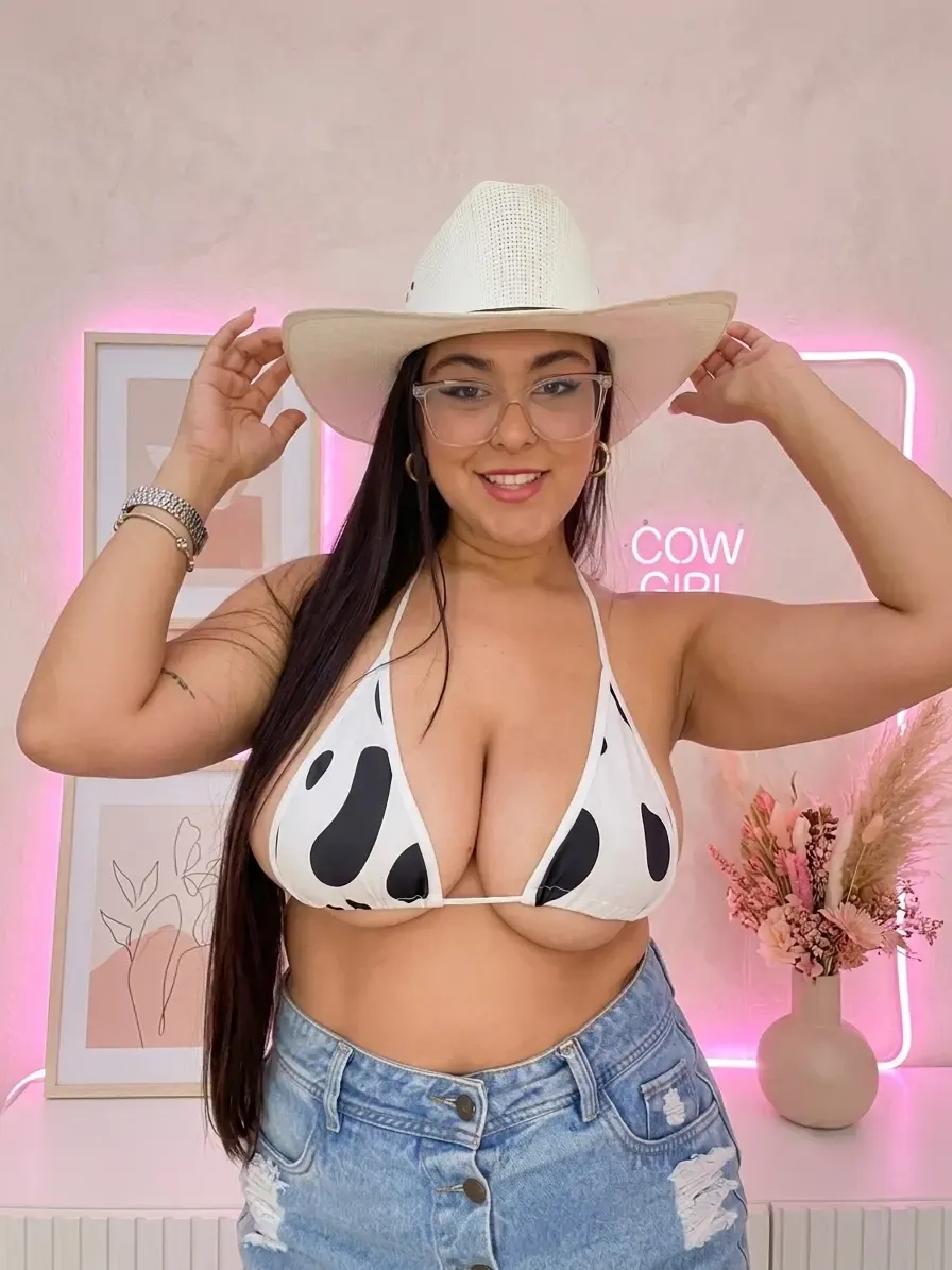 Live sex webcam photo for NathalyBloom #8687292