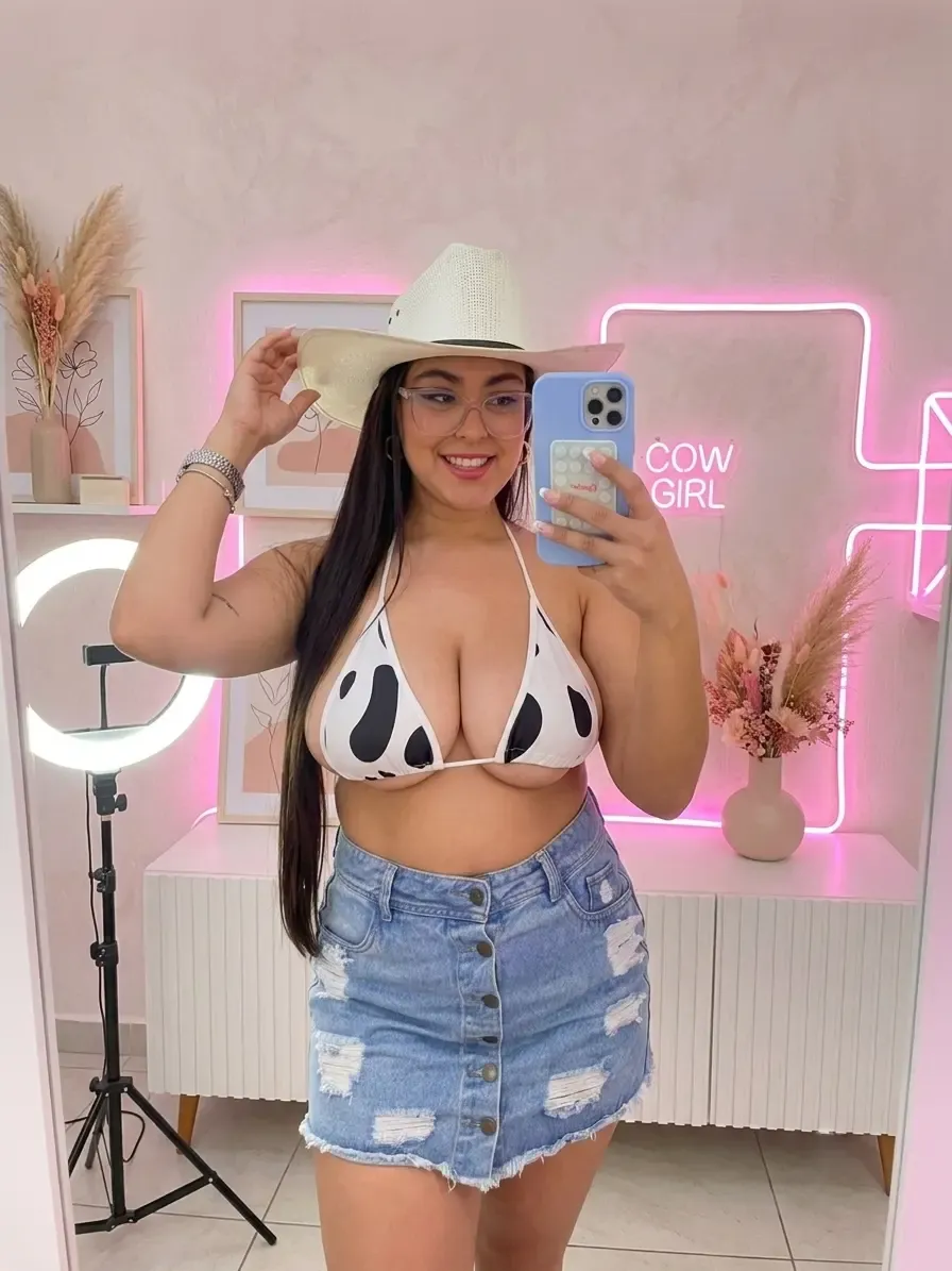 Live sex webcam photo for NathalyBloom #8687291