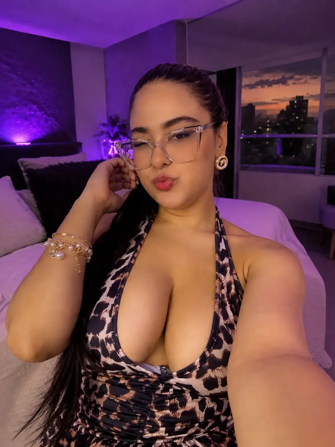 Live sex webcam photo for NathalyBloom #8687322
