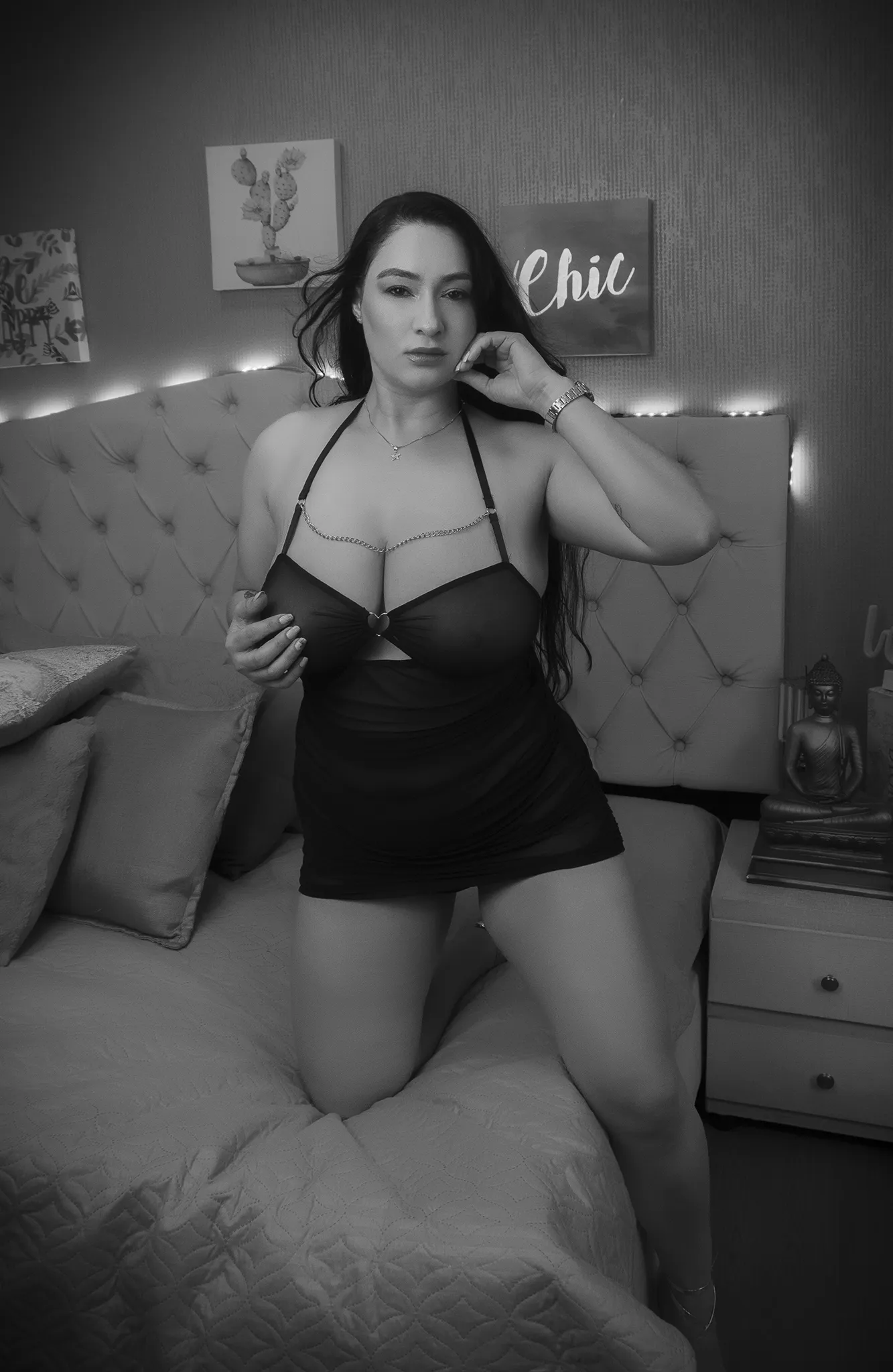 Live sex webcam photo for GenesisVega #8666371