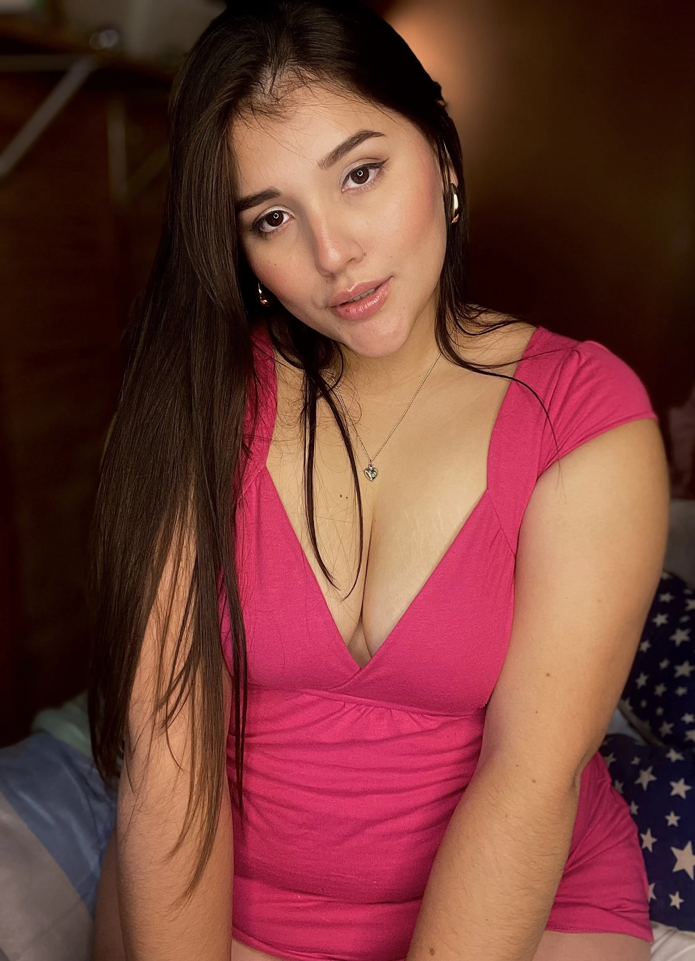 Live sex webcam photo for Angietubebe #8518590