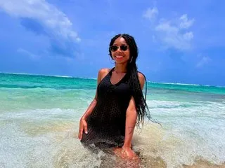 Live sex webcam photo for PixzyMartinez #8645732