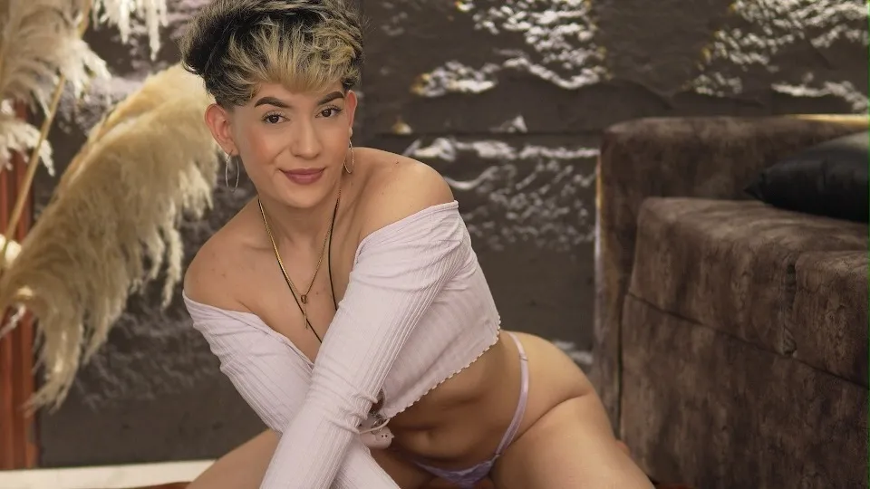 Live sex webcam photo for Zulyhenao18 #8258750