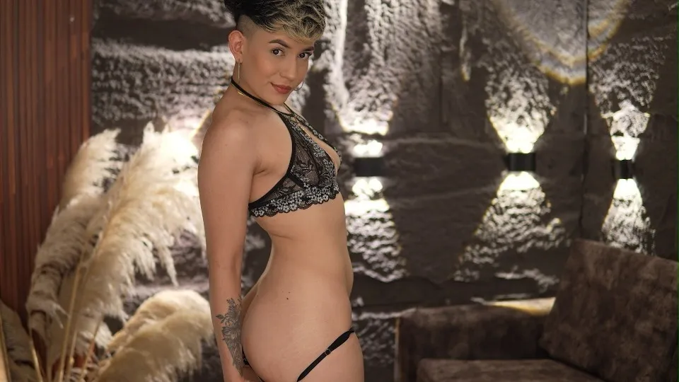 Live sex webcam photo for Zulyhenao18 #8258737