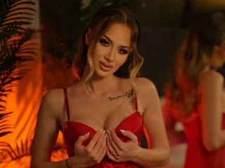 Live sex webcam photo for AmeelliaRose #8319700