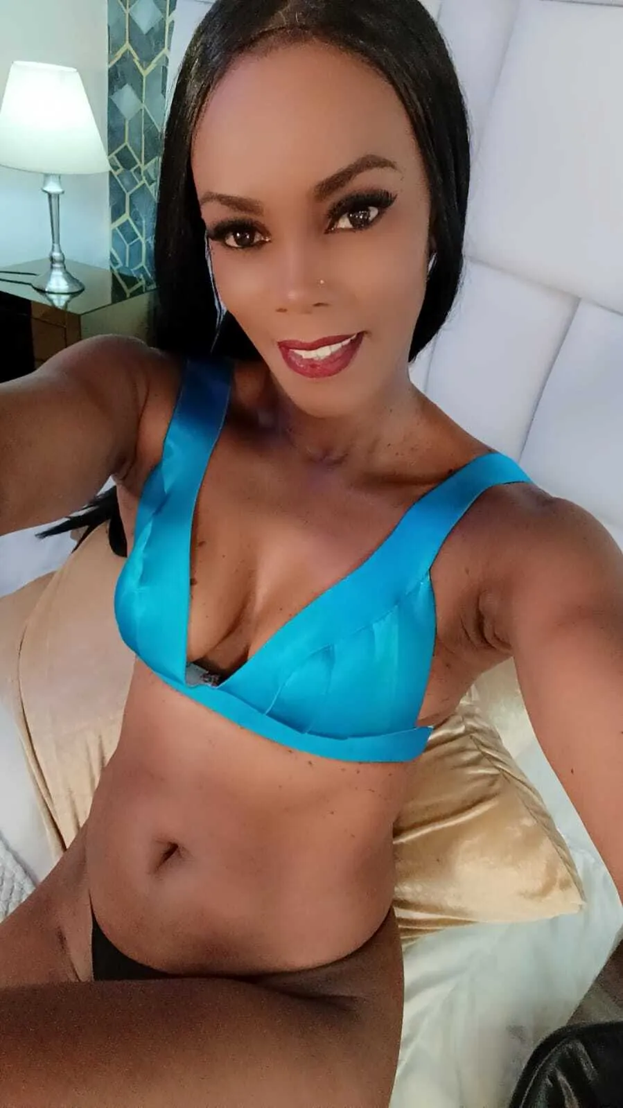 Live sex webcam photo for samathaadukee #8441704