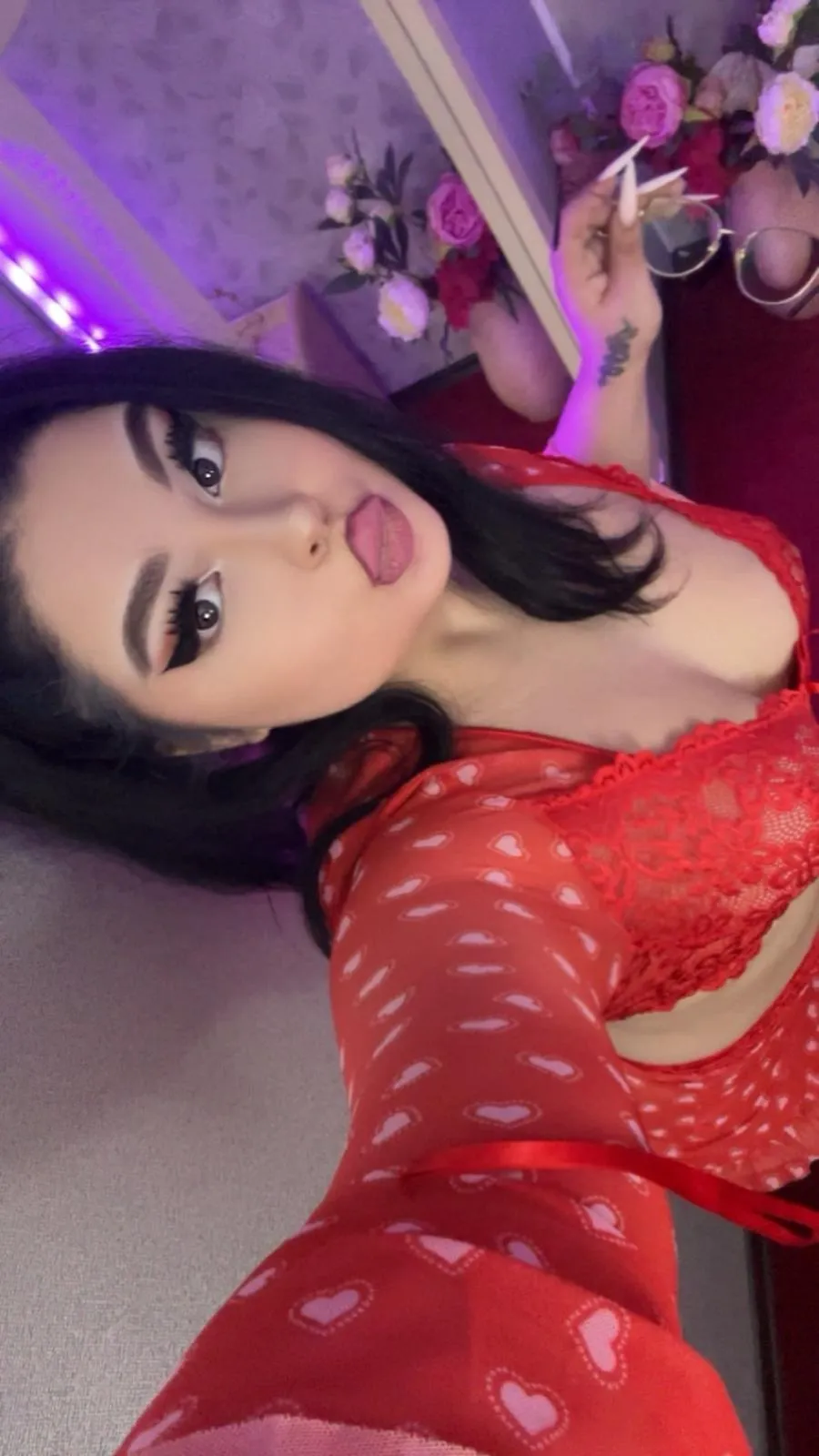Live sex webcam photo for LunaXBabe #8440125