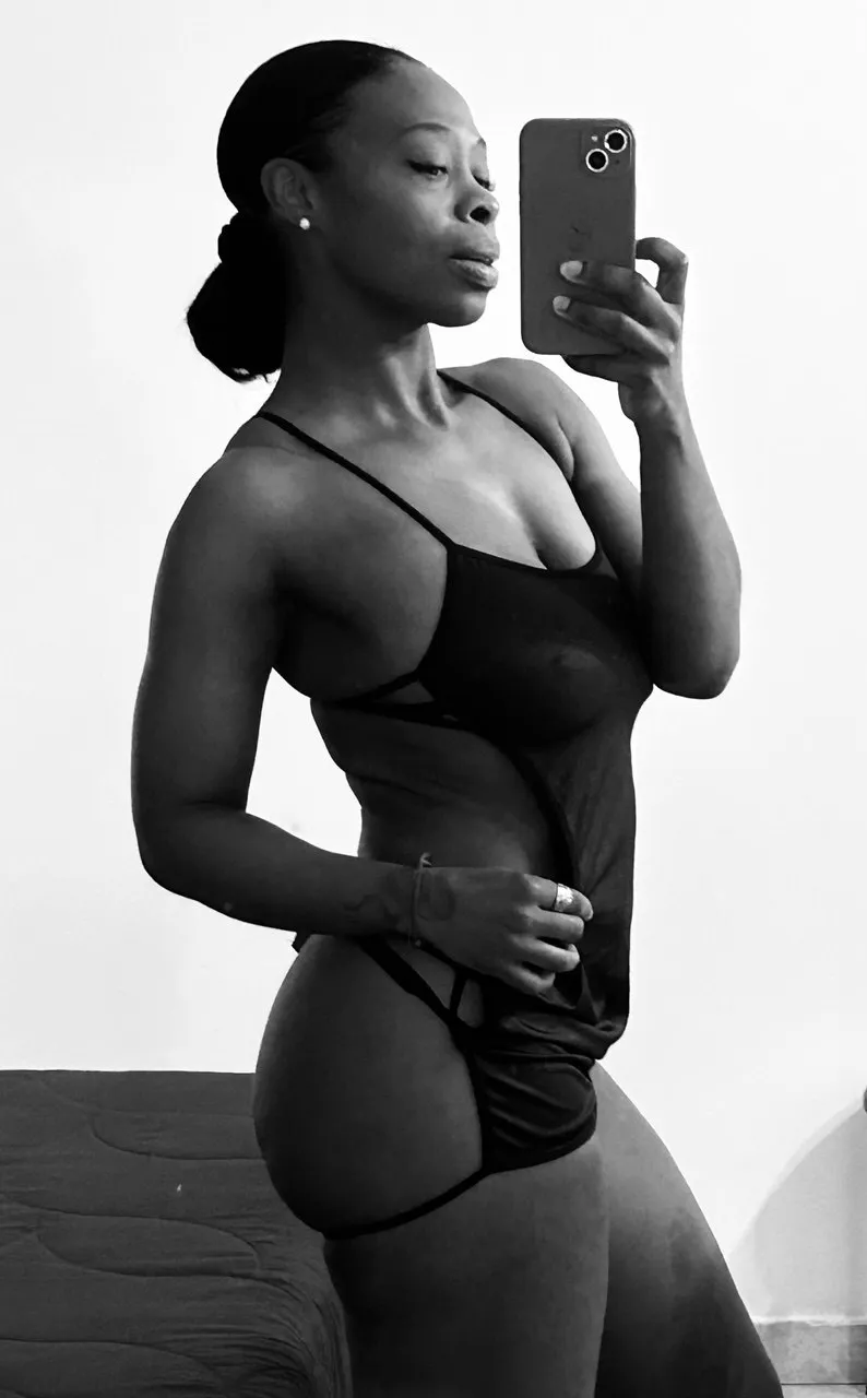 Live sex webcam photo for ScarleetSmiith #8294218