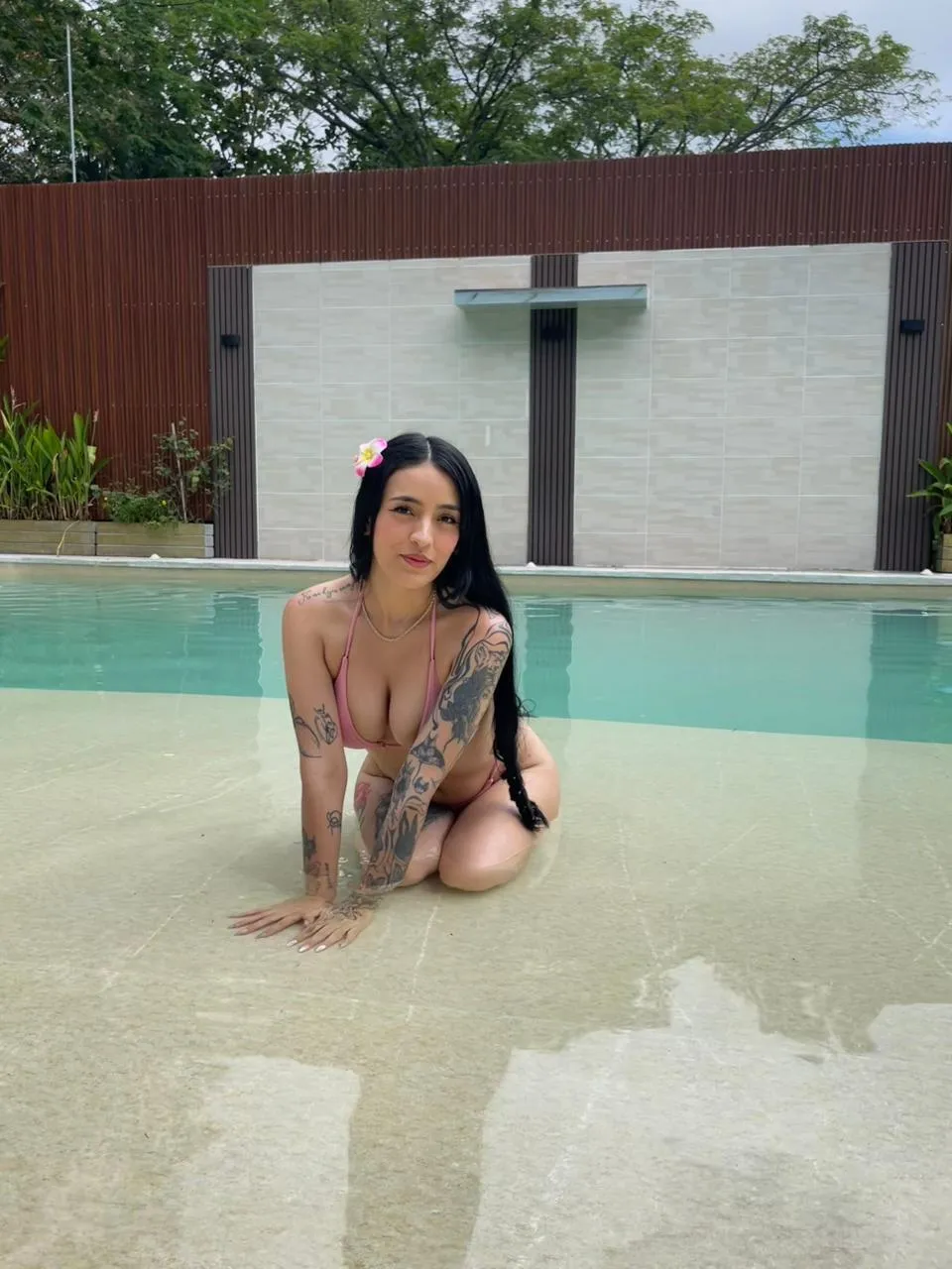 Live sex webcam photo for NICOLL_EVANSS #8371751