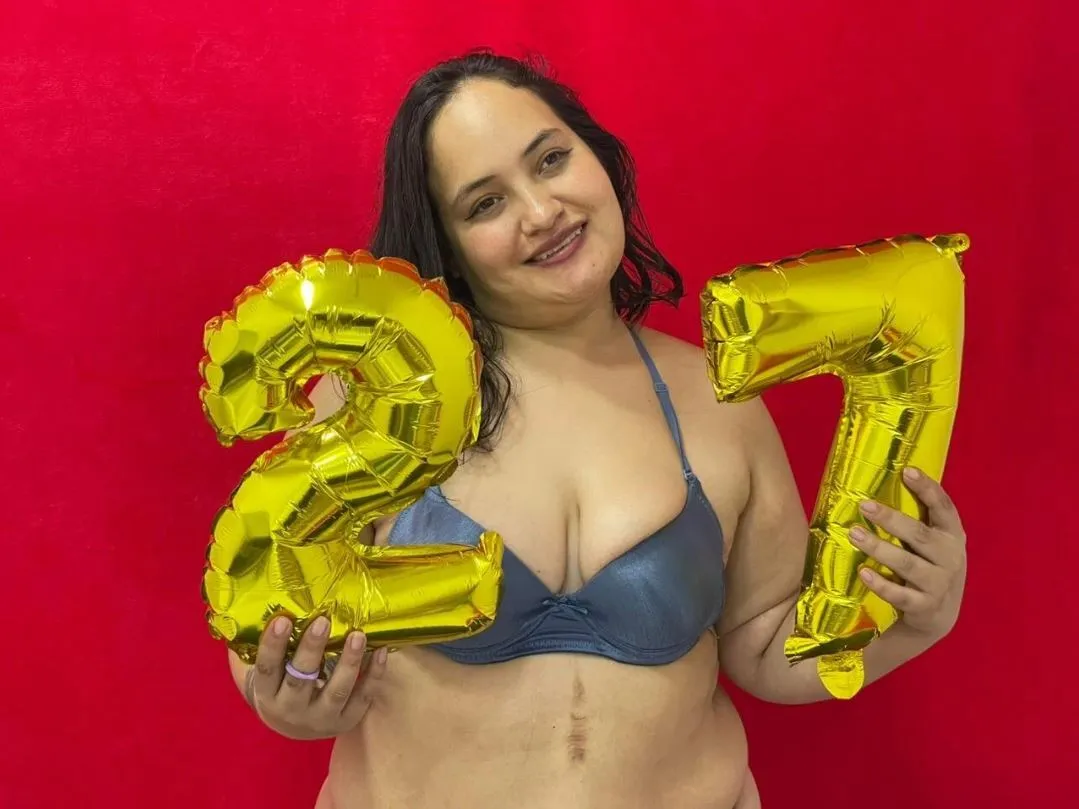 Live sex webcam photo for MiaRous69 #8322929