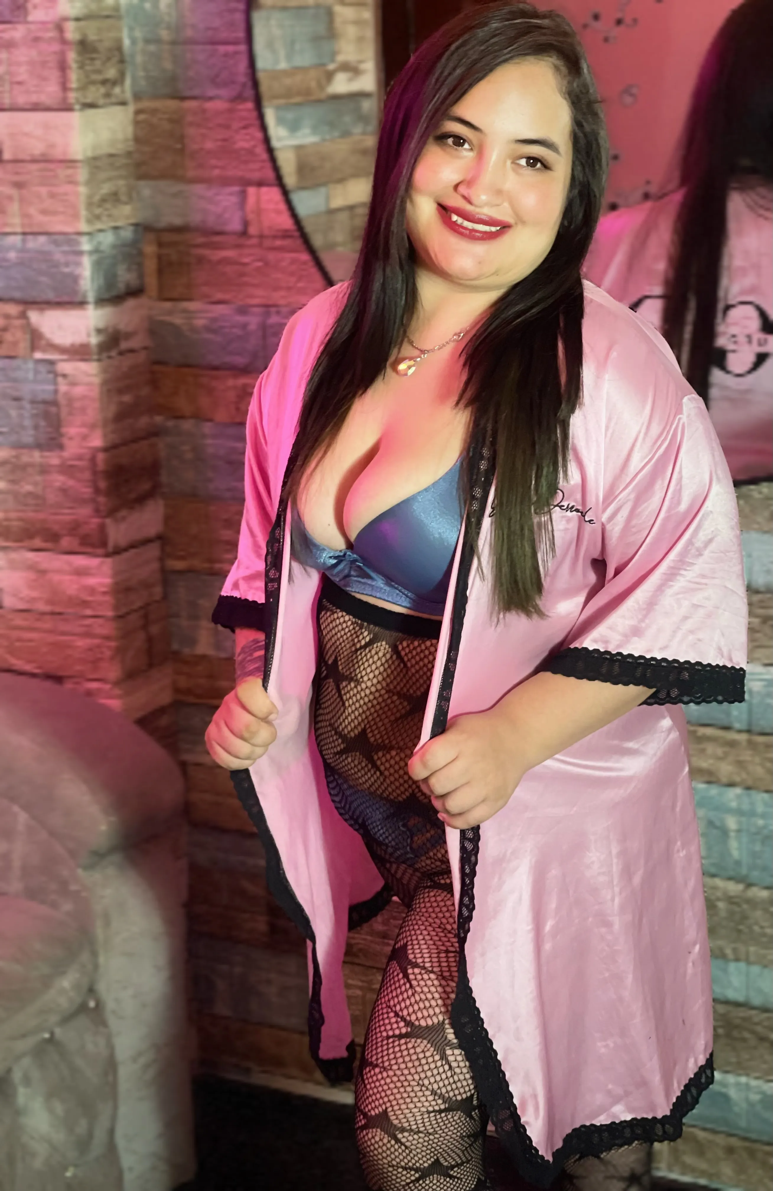 Live sex webcam photo for MiaRous69 #8392456