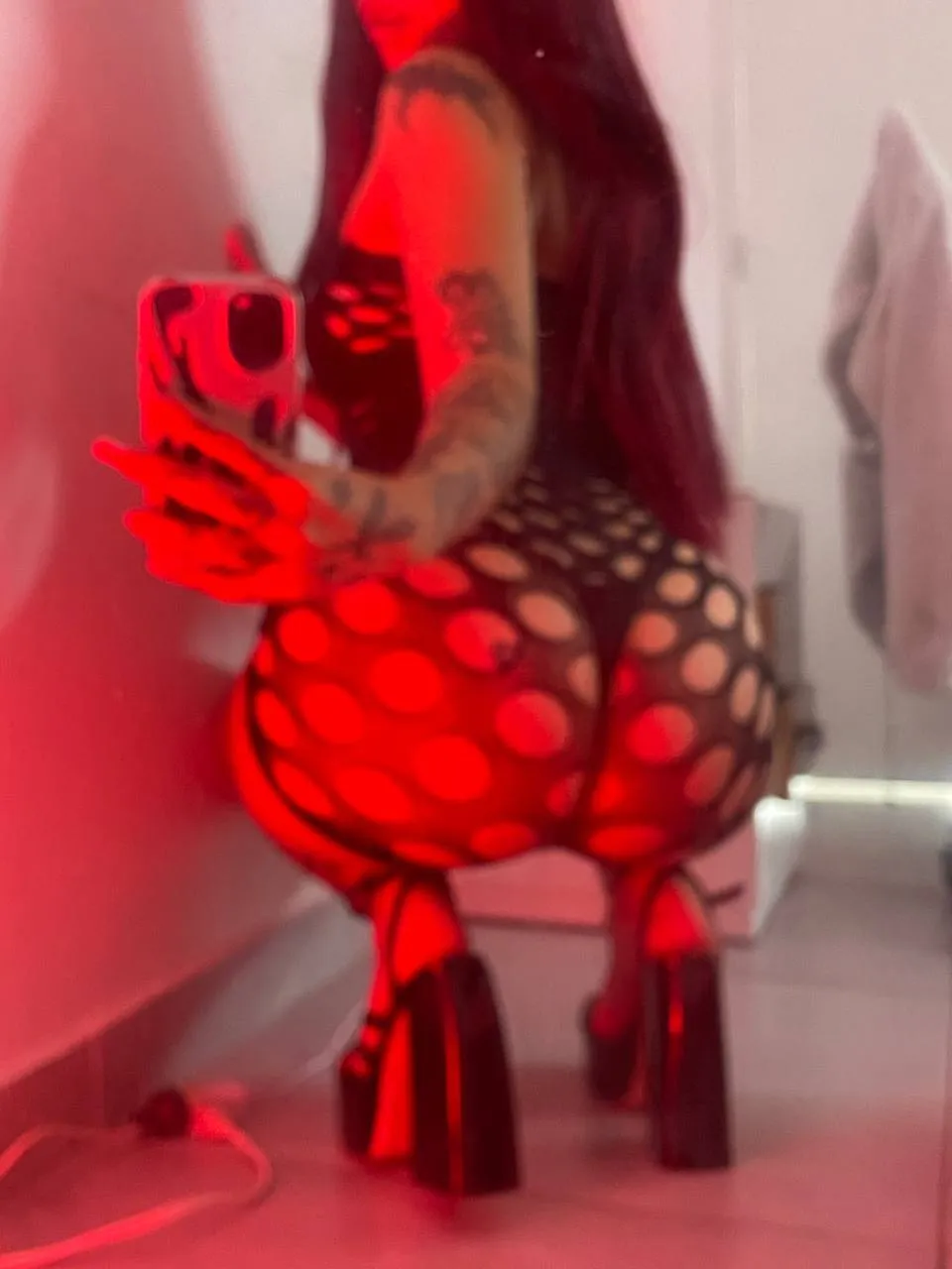 Live sex webcam photo for Juliimonroee #8434853