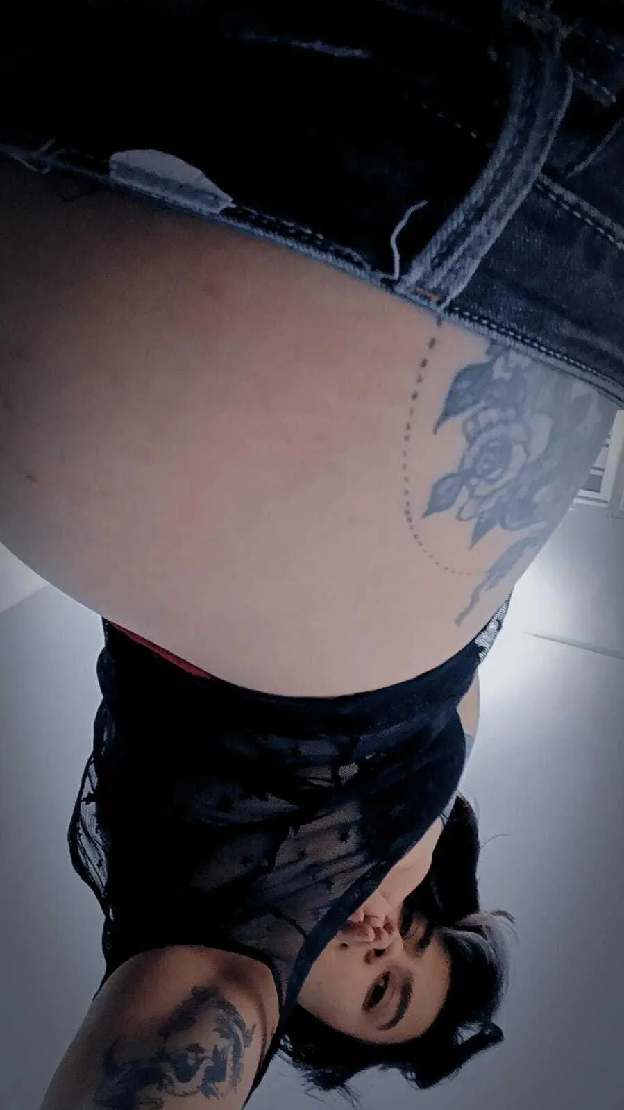 Live sex webcam photo for LylaVixxen #8322496