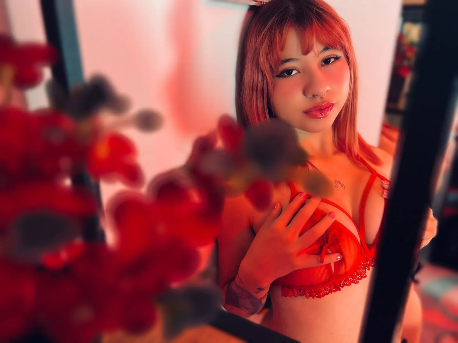 Live sex webcam photo for kittyyGang #8582311