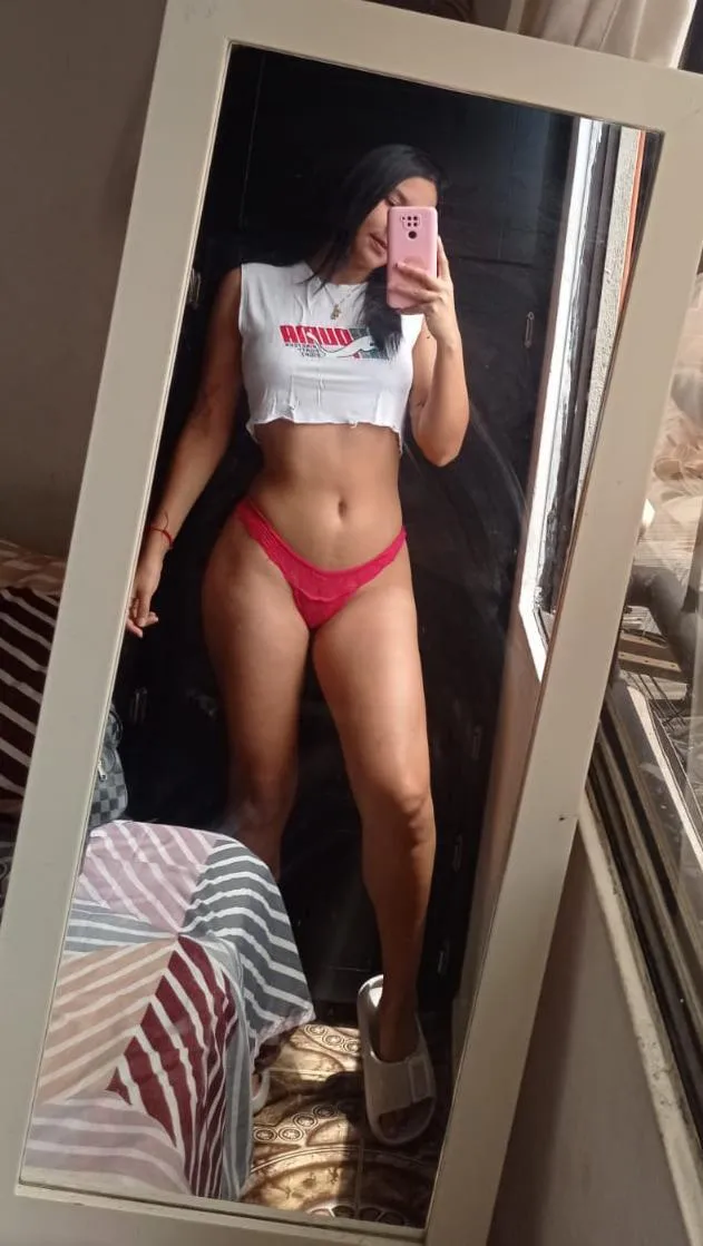 Live sex webcam photo for KateM0ss #8393153