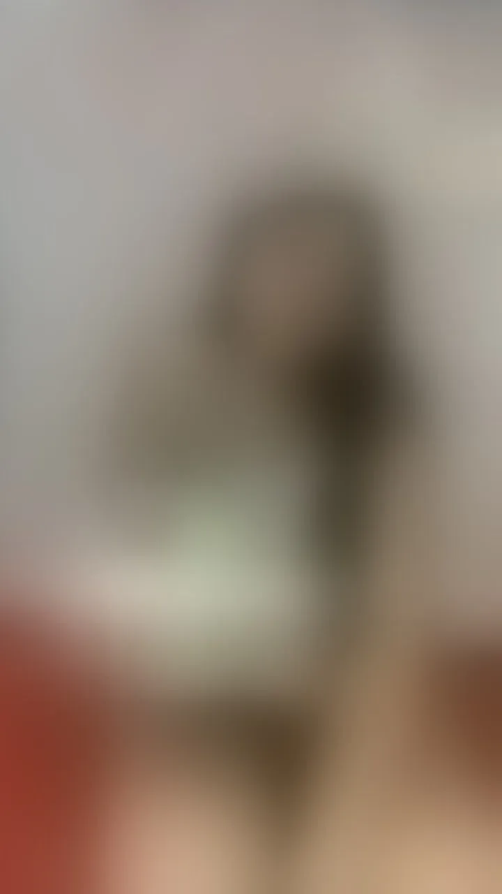 Live sex webcam photo for SolAvelary #8456956