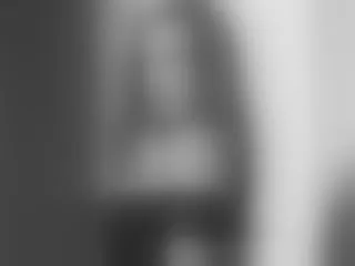 Live sex webcam photo for KylieV #8456671