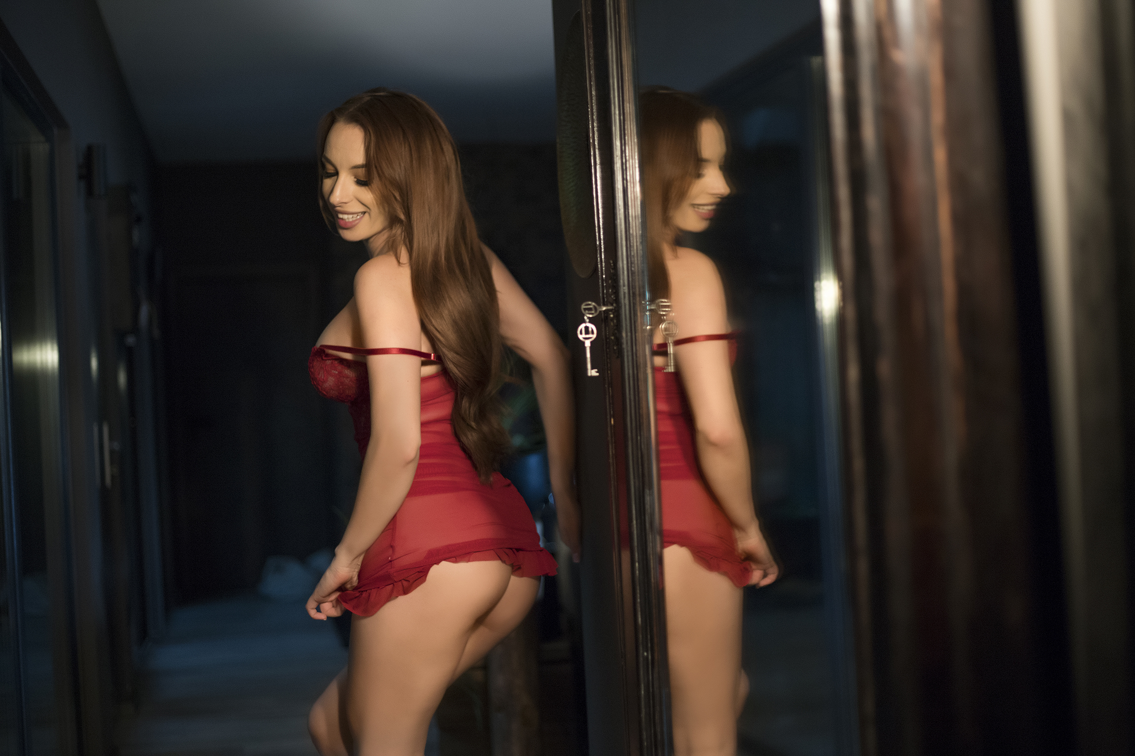 Live sex webcam photo for KylieV #8580993