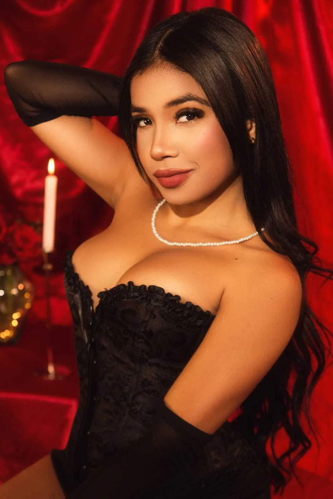 Live sex webcam photo for ArianaWoods #8395331