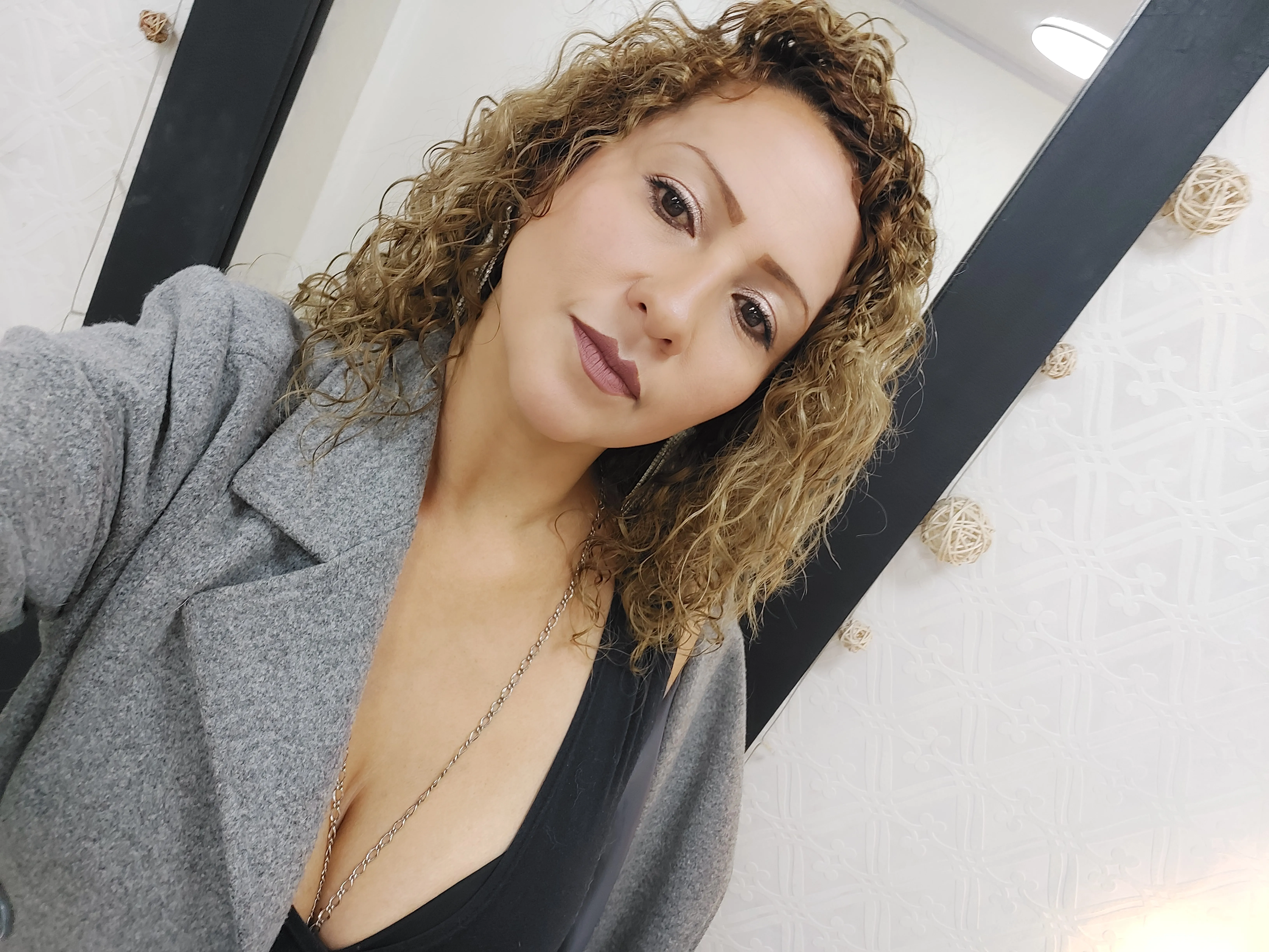 Live sex webcam photo for Alexa_Fire #8383212