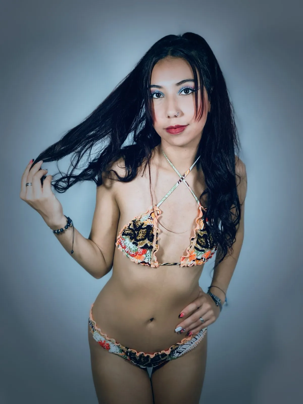 Live sex webcam photo for AlessiaClarky #8490866