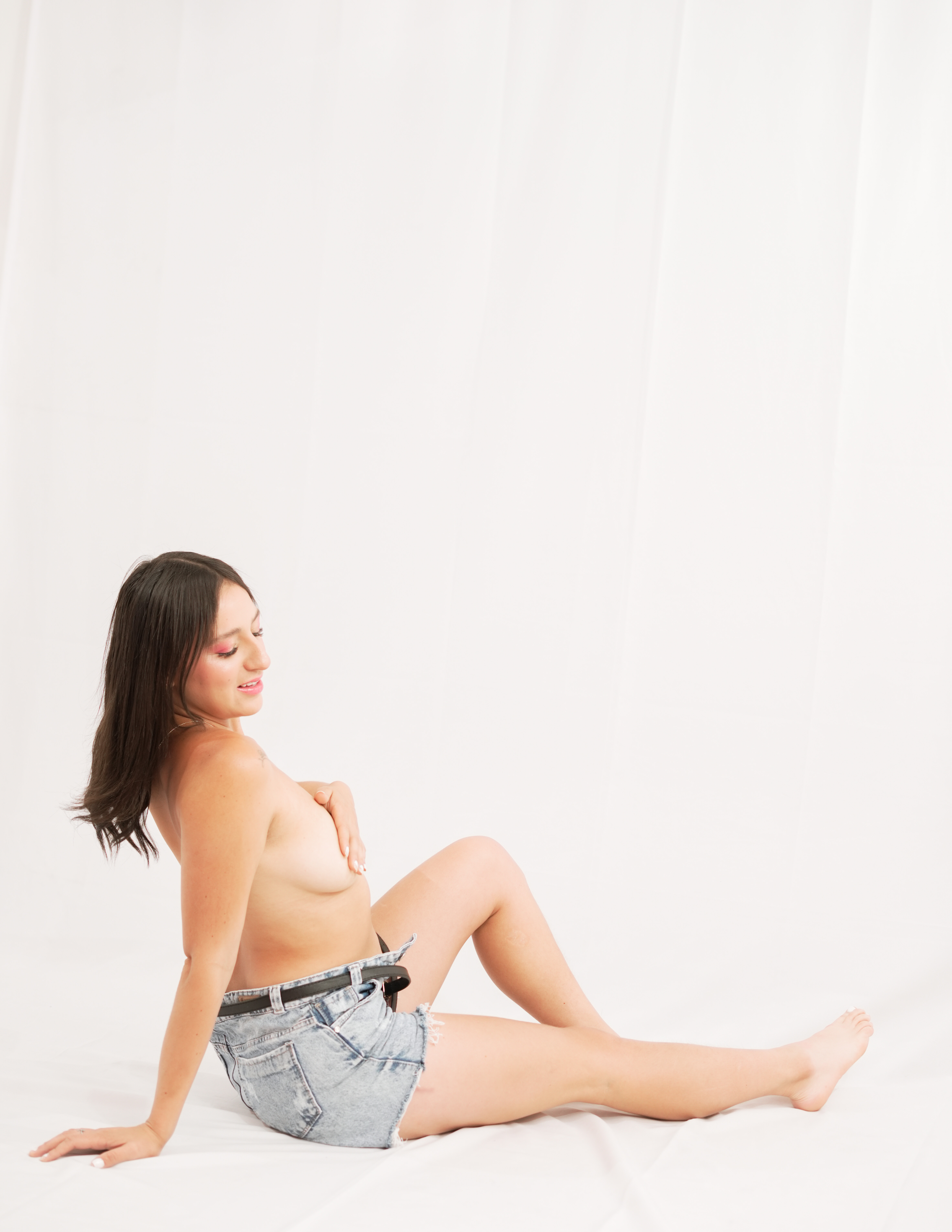 Live sex webcam photo for MarilynFoox #8494387