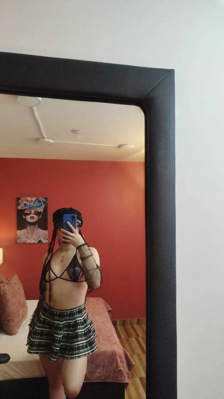 Live sex webcam photo for ElectrahRousse #8447727