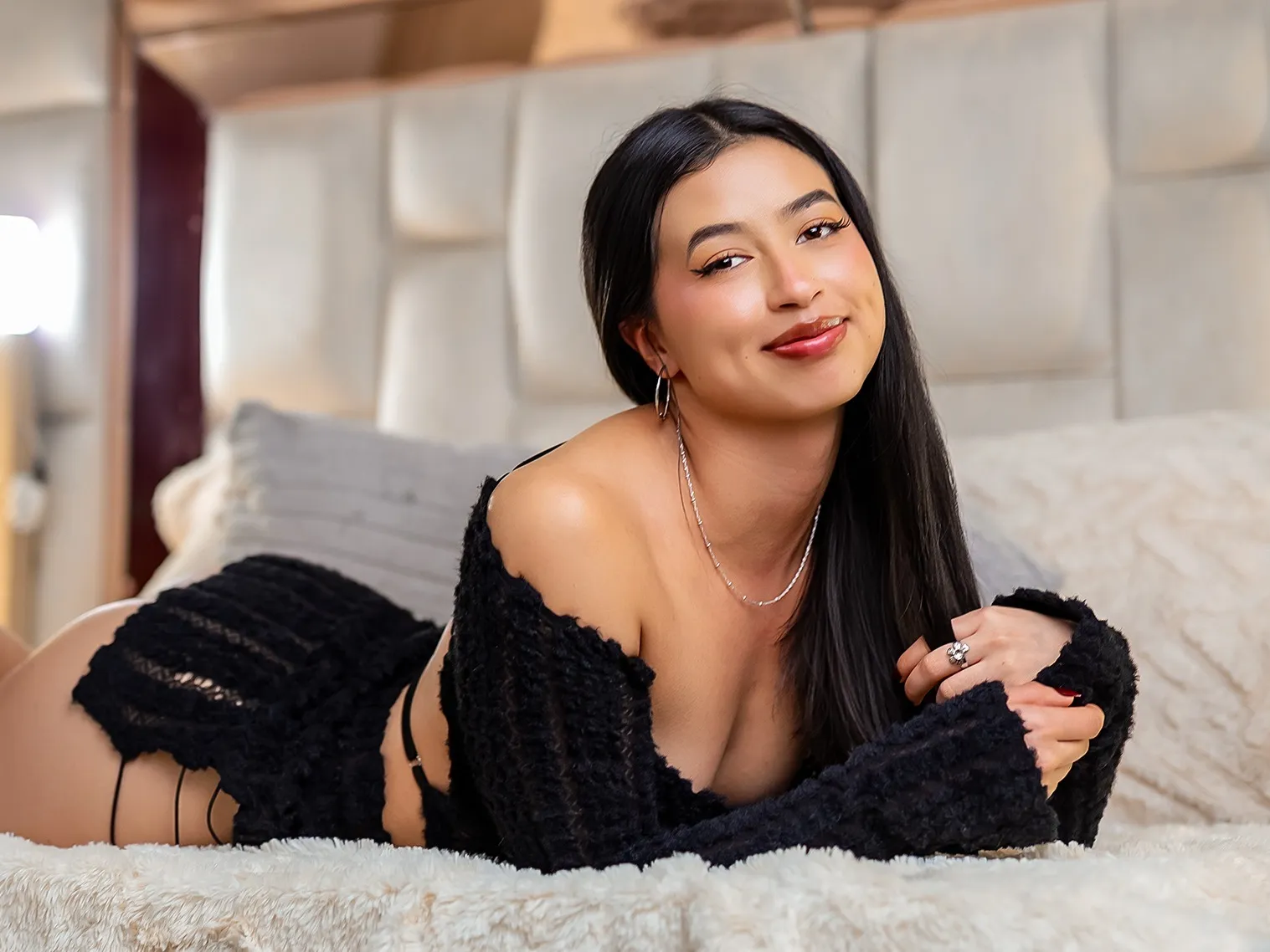 Live sex webcam photo for Isa_Moon #8485559