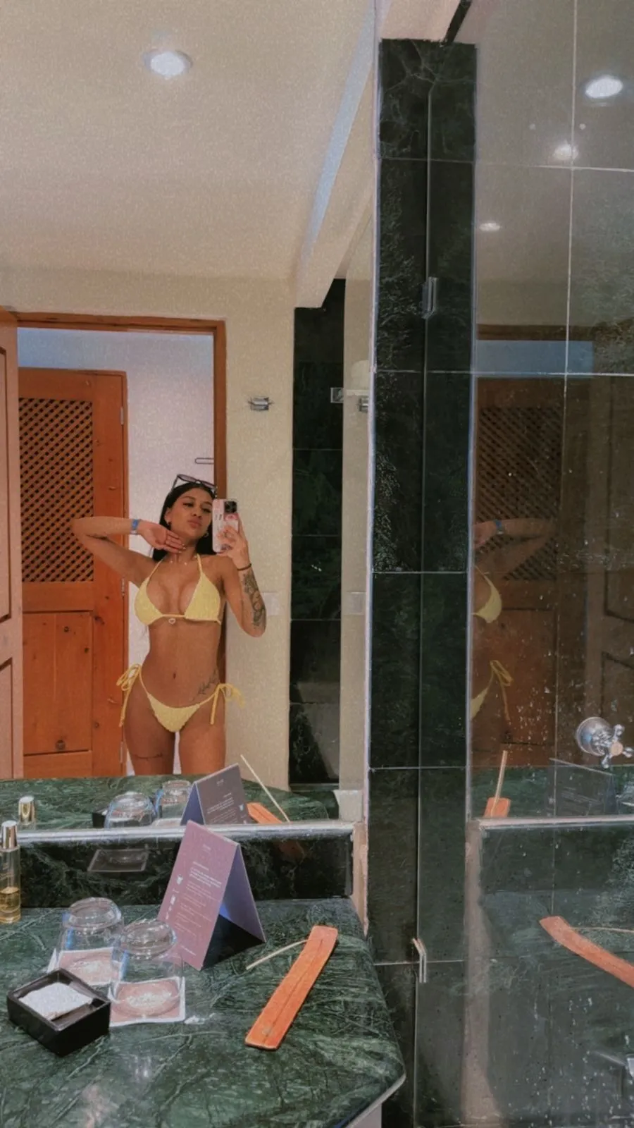 Live sex webcam photo for ThaliaAres #8520191