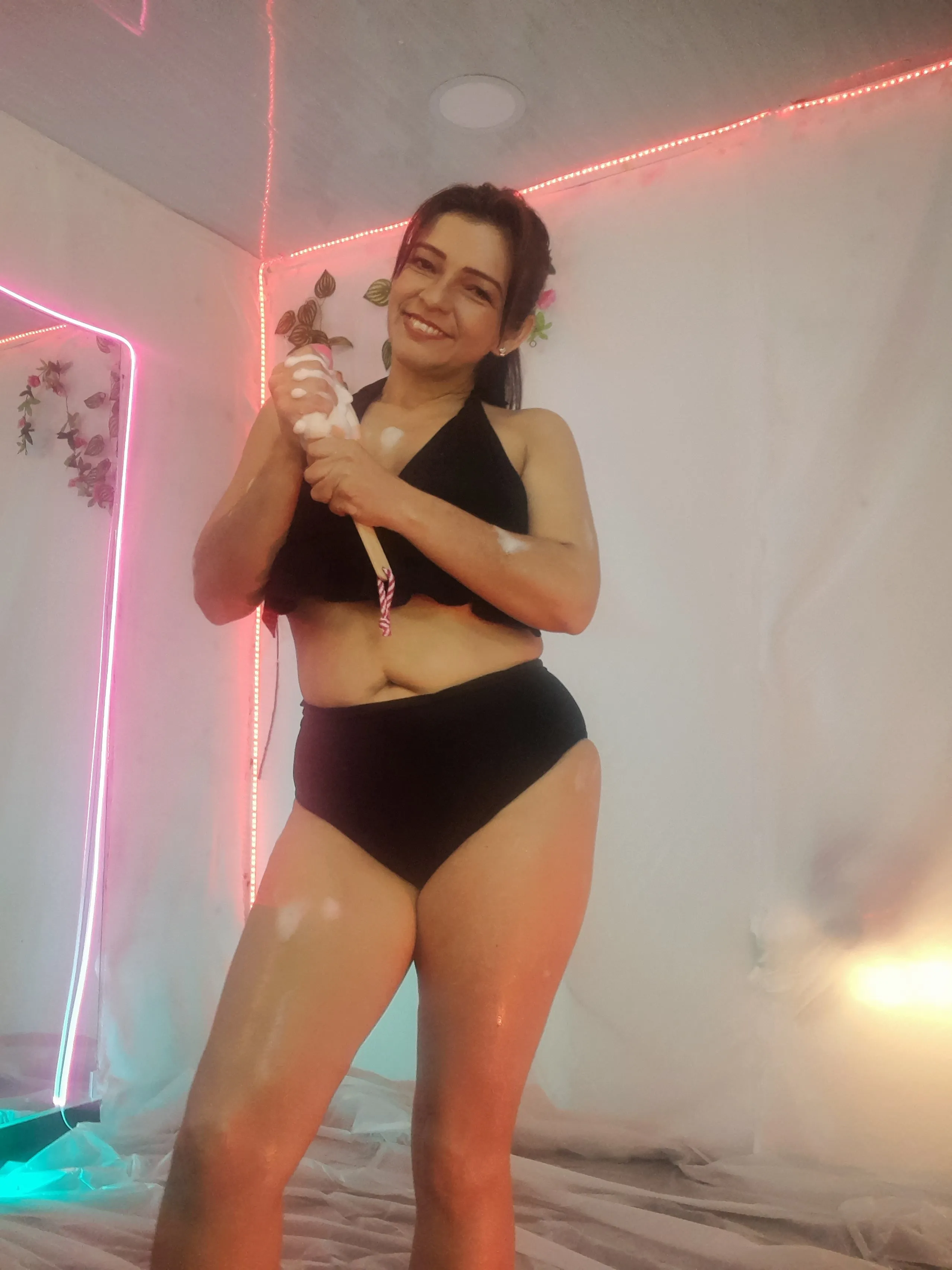 Live sex webcam photo for CarolMiss_79 #8659583