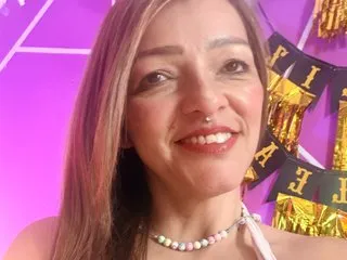 Live sex webcam photo for CarolMiss_79 #8588318
