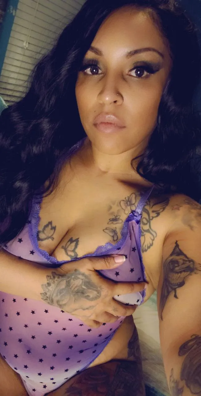 Live sex webcam photo for The_RealTee #8675418