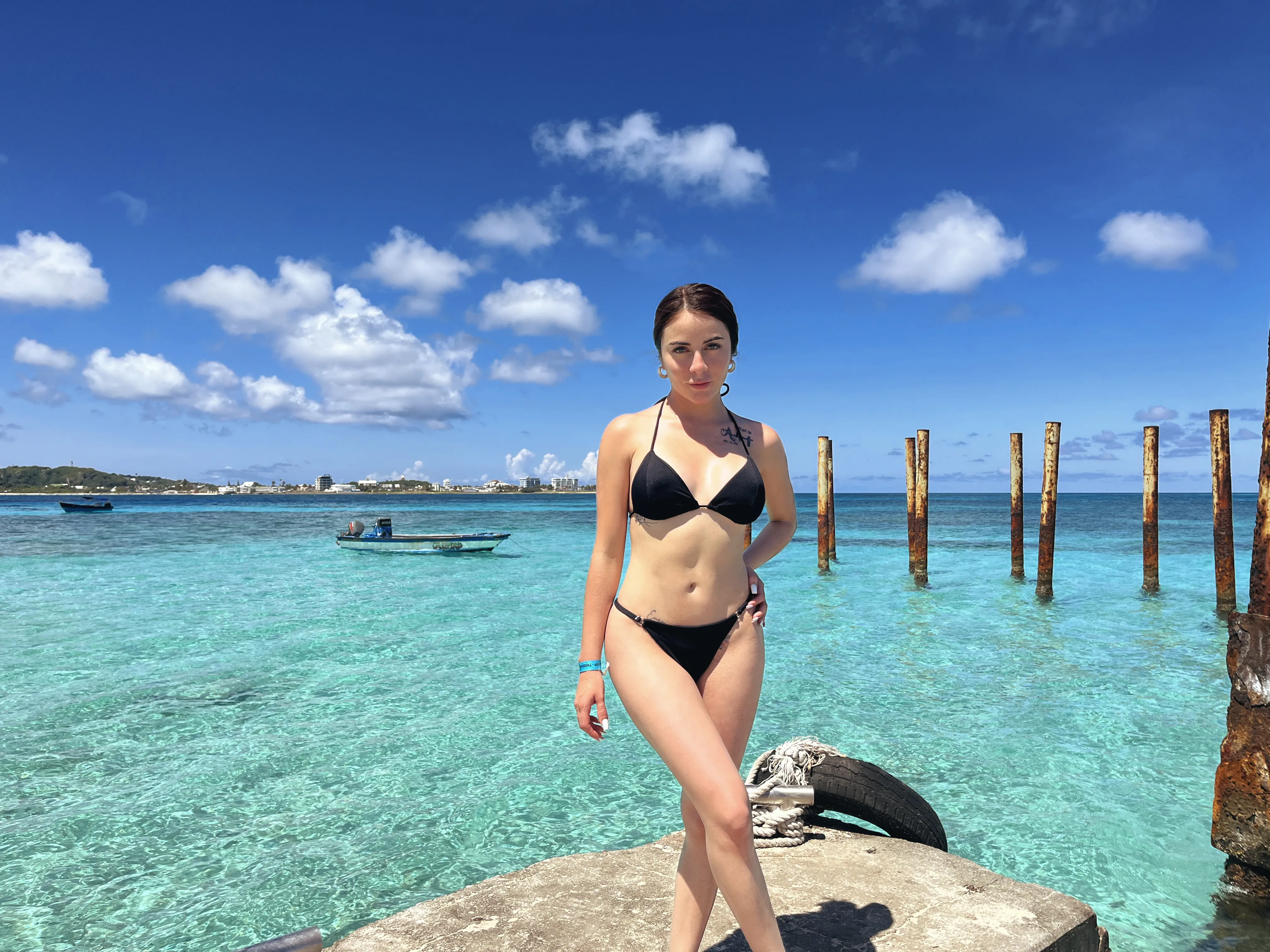 Live sex webcam photo for LanaFox18 #8470136