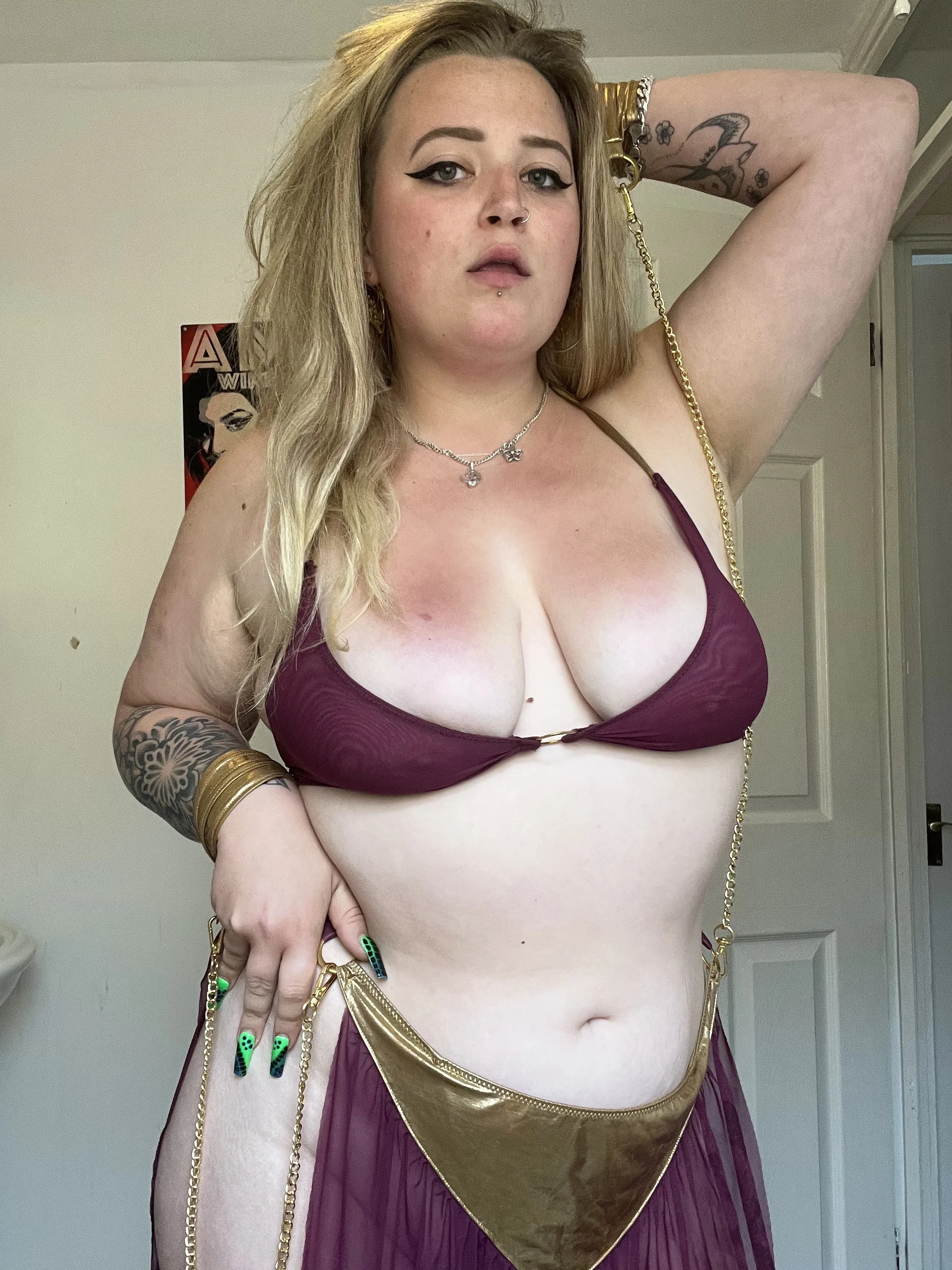 Live sex webcam photo for Missy_evans25 #8598825