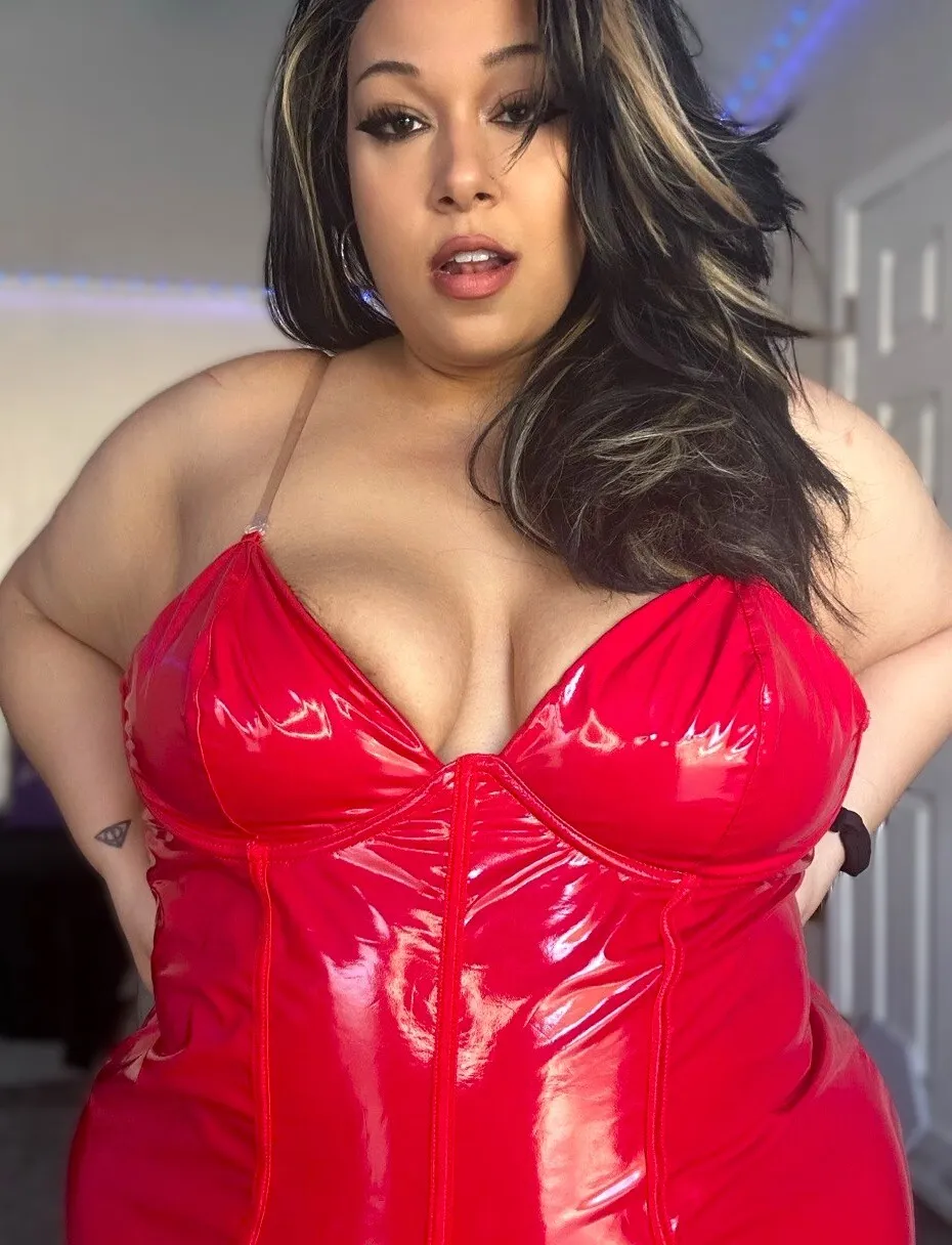 Live sex webcam photo for SuccubusMissGigiFox #8497192