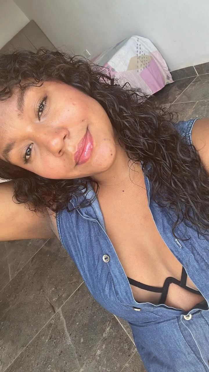 Live sex webcam photo for AlissBaker #8489290