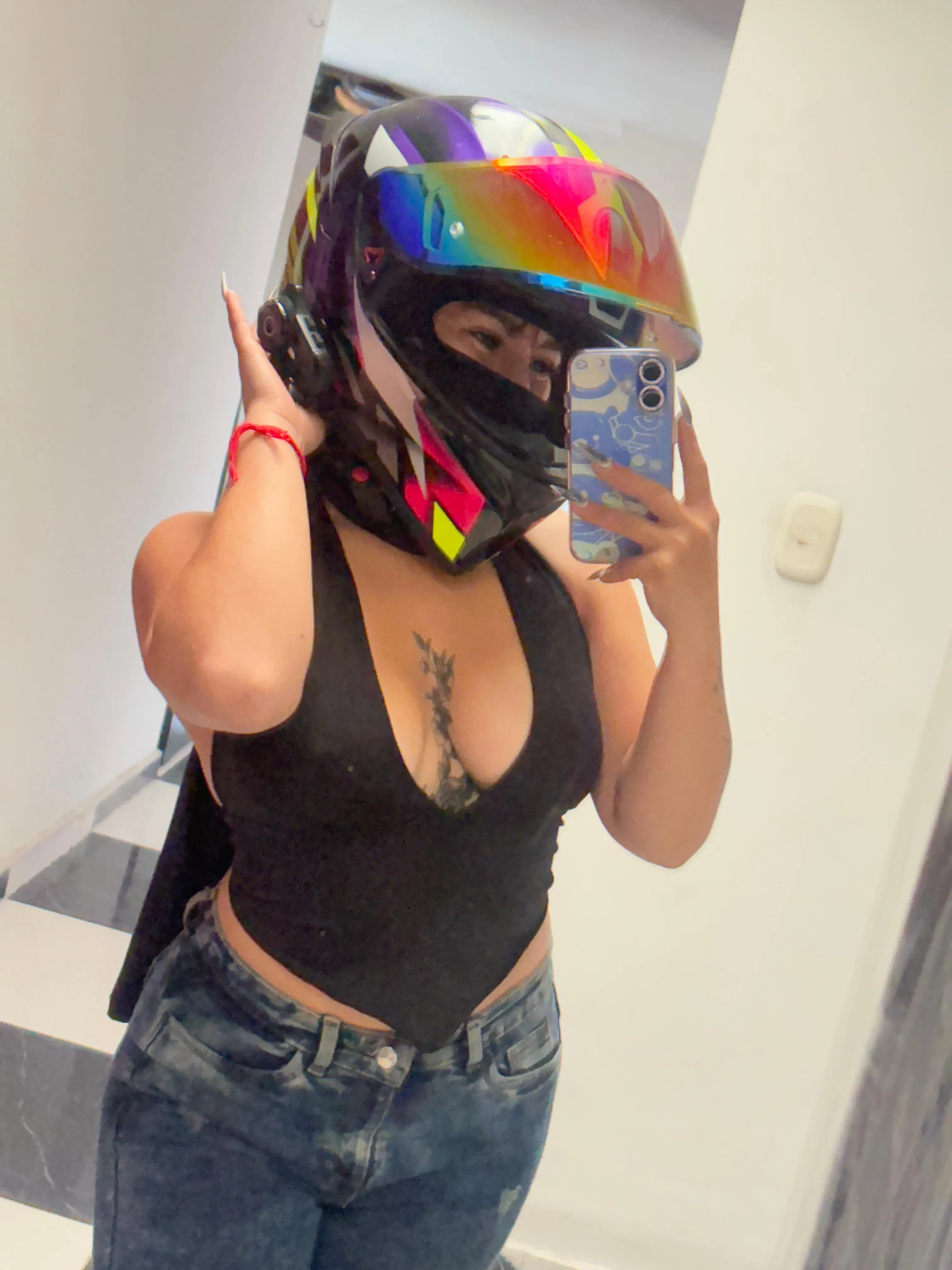 Live sex webcam photo for GabbyEvanns #8494142