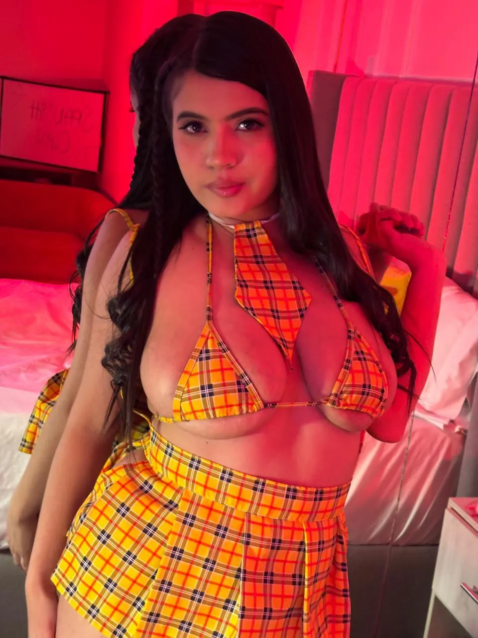 Live sex webcam photo for SarahHollman #8503719