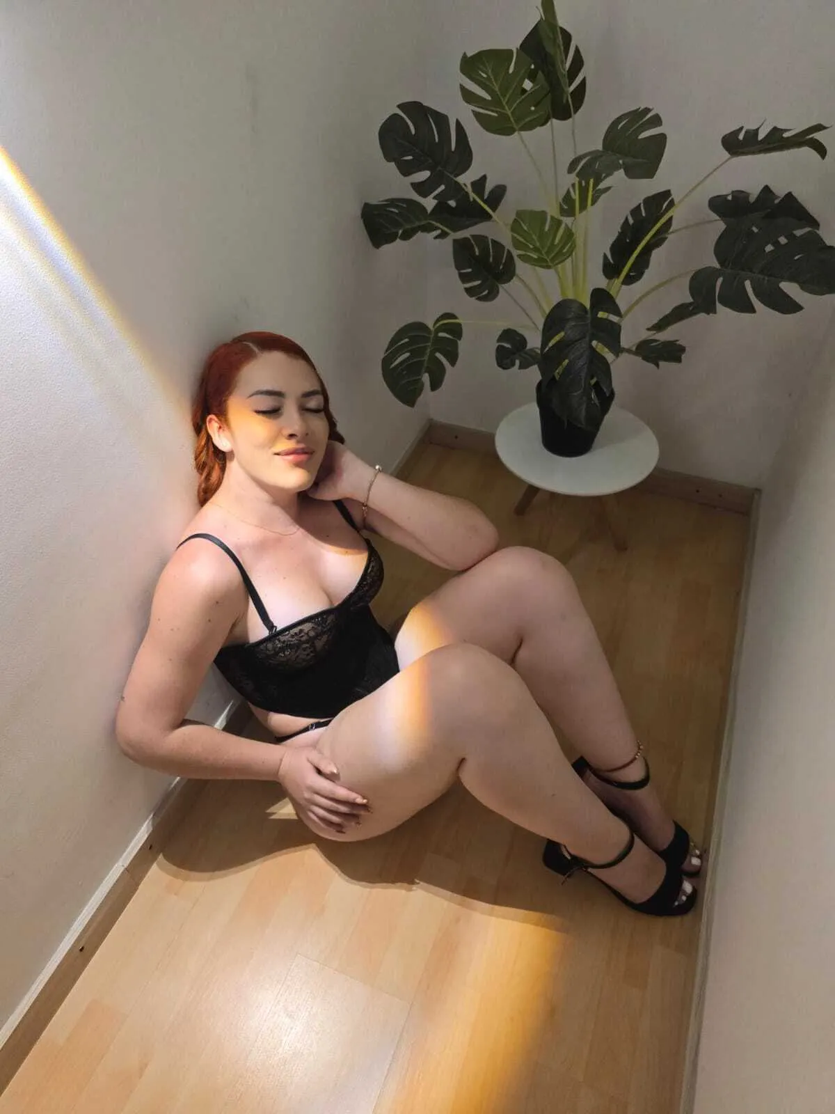 Live sex webcam photo for Ameliaa_Smithh #8495414