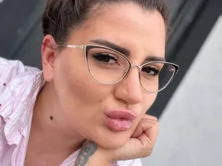 Live sex webcam photo for SophieRoouse #8562499