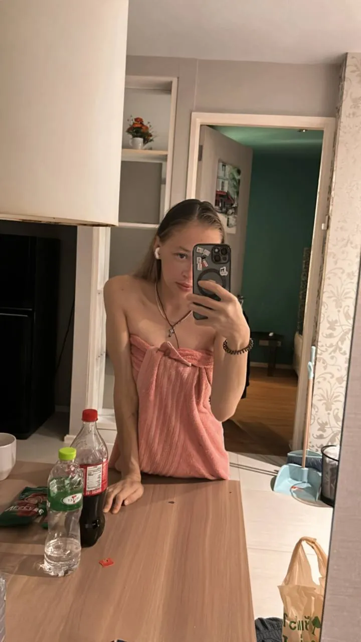 Live sex webcam photo for HelenHis #8506562